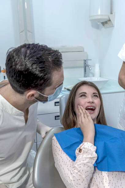 Best Emergency Dental Care for Broken or Chipped Teeth in Coalinga, CA